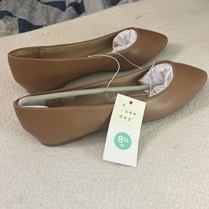 New Size 8.5 W Women's Corinna Wide Width Ballet Flats - A New Day Sienna